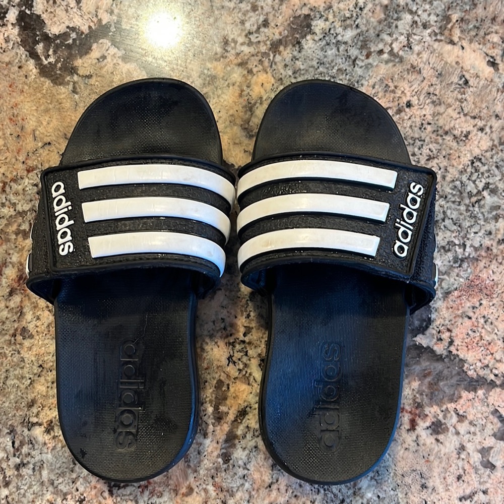 Adidas slides 10k. Like New.